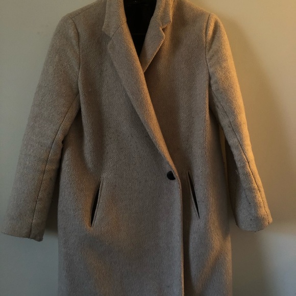 Clothes - Picture 5 of 8